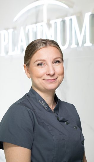 Aneta Frelko - dyplomowana higienistka stomatologiczna