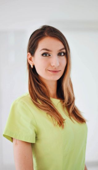 Natalia Kholod - dyplomowana higienistka stomatologiczna