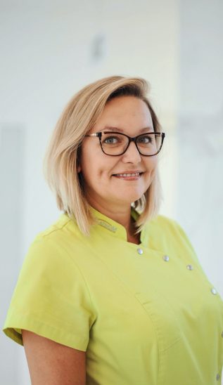 Monika Szozda - asystentka stomatologiczna