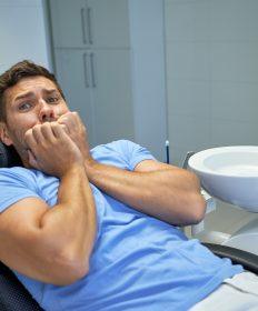 Strach przed dentystą? Działające sposoby na lęk